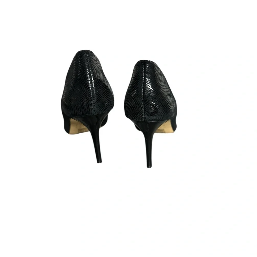 White House, Black market Black Pointed Toe Women's Shoes - Picture 5 of 7